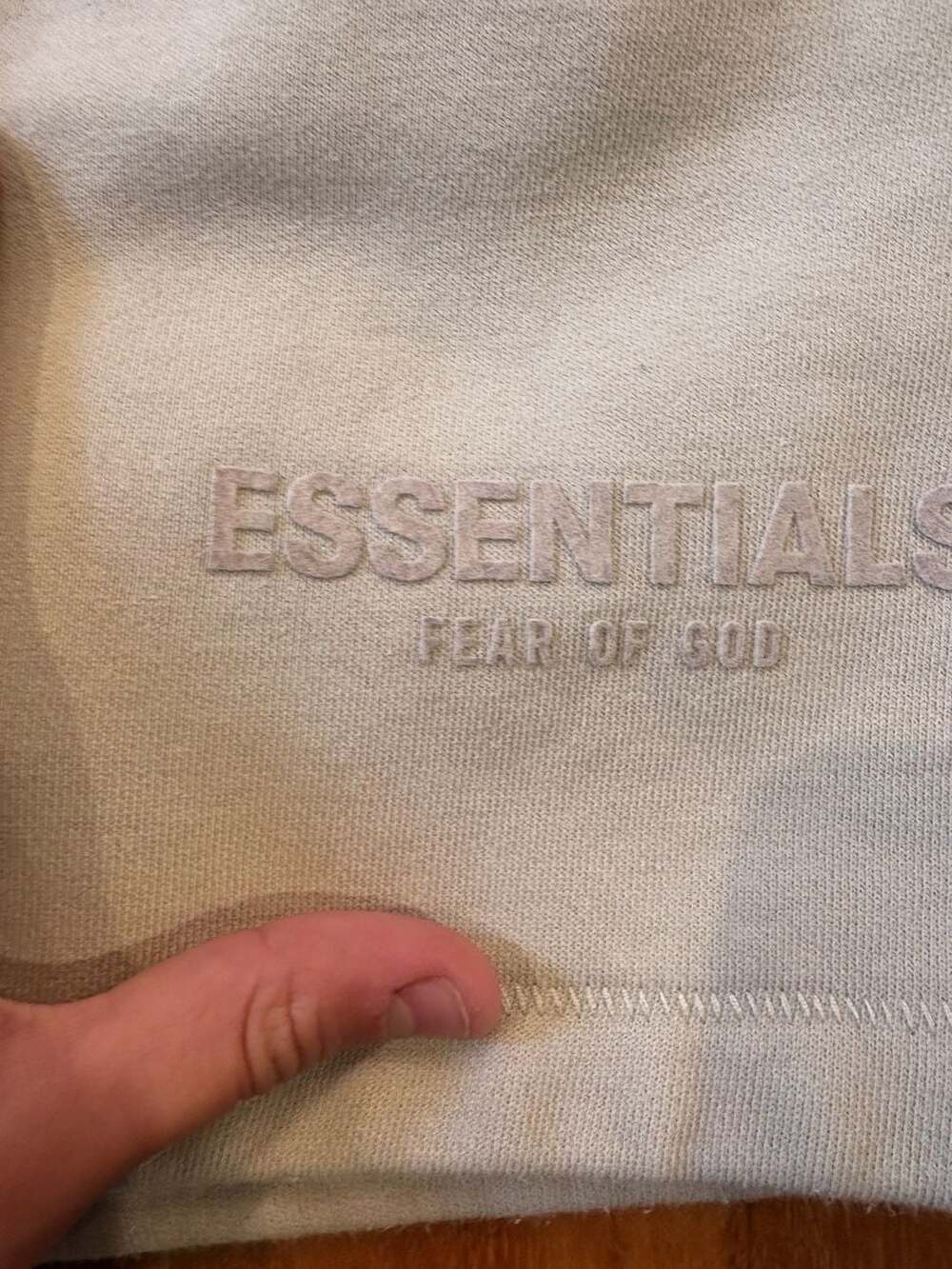 Fear of God Essentials Fleece Shorts Timber - Picture 4 of 5